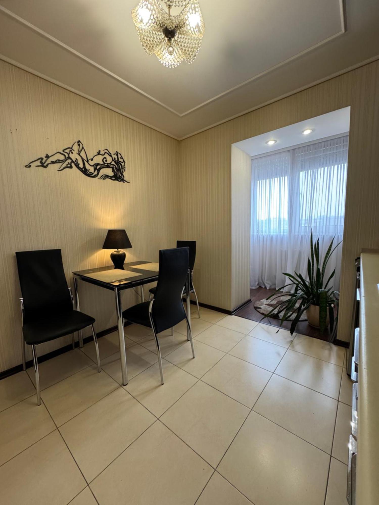 One-bedroom In The Center Apartment Dnipro