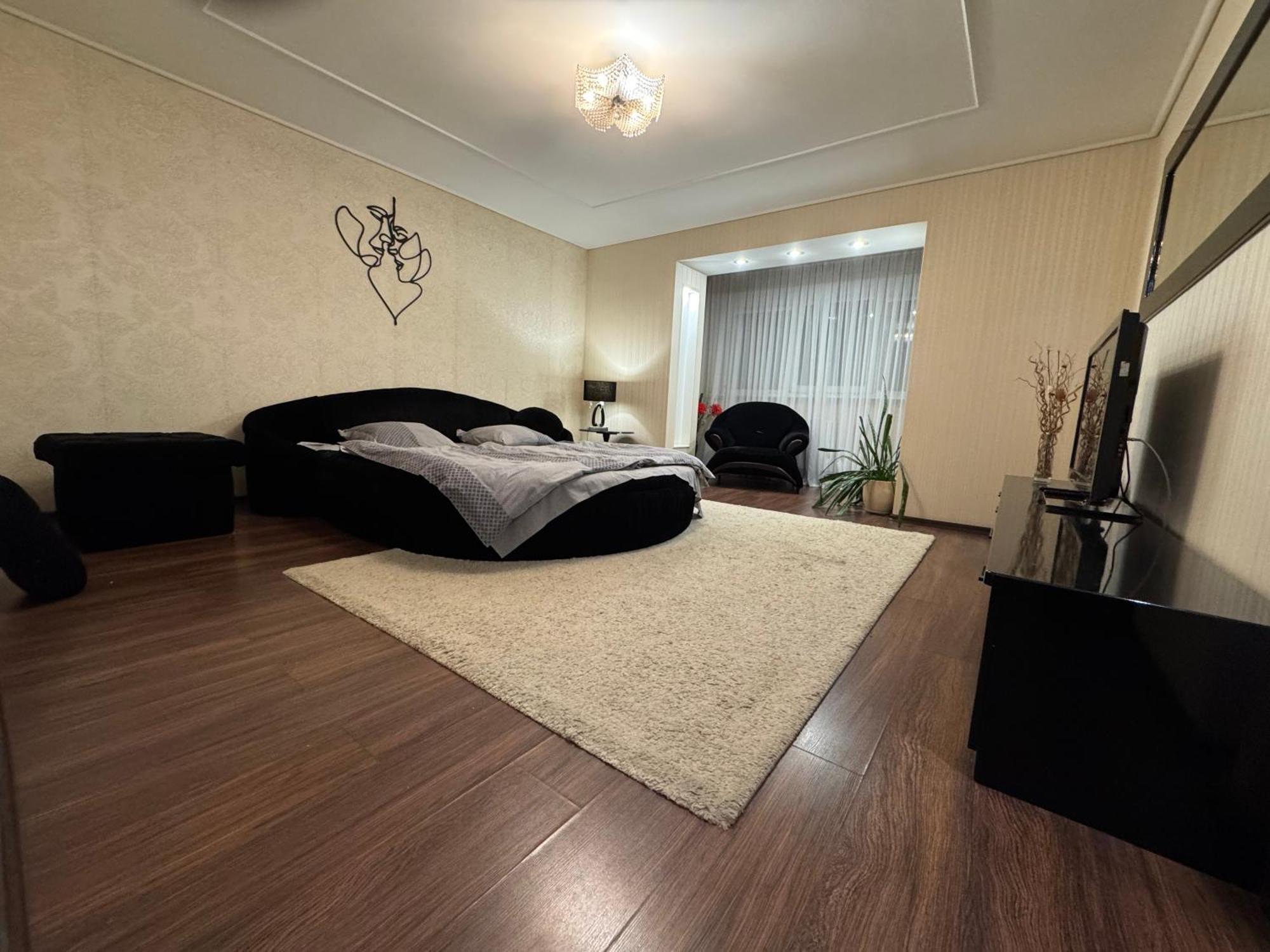 One-bedroom In The Center Apartment
